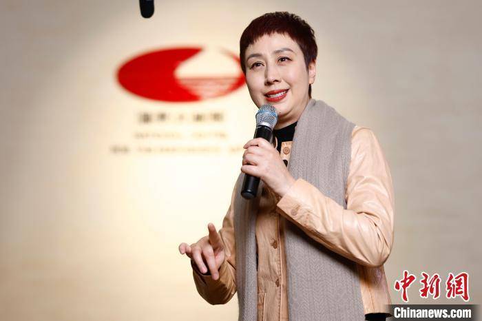 传统舞蹈小苹果儿童版音乐:首次进京 史依弘新版京剧《大唐贵妃》即将亮相国家大剧院-第2张图片-太平洋在线下载